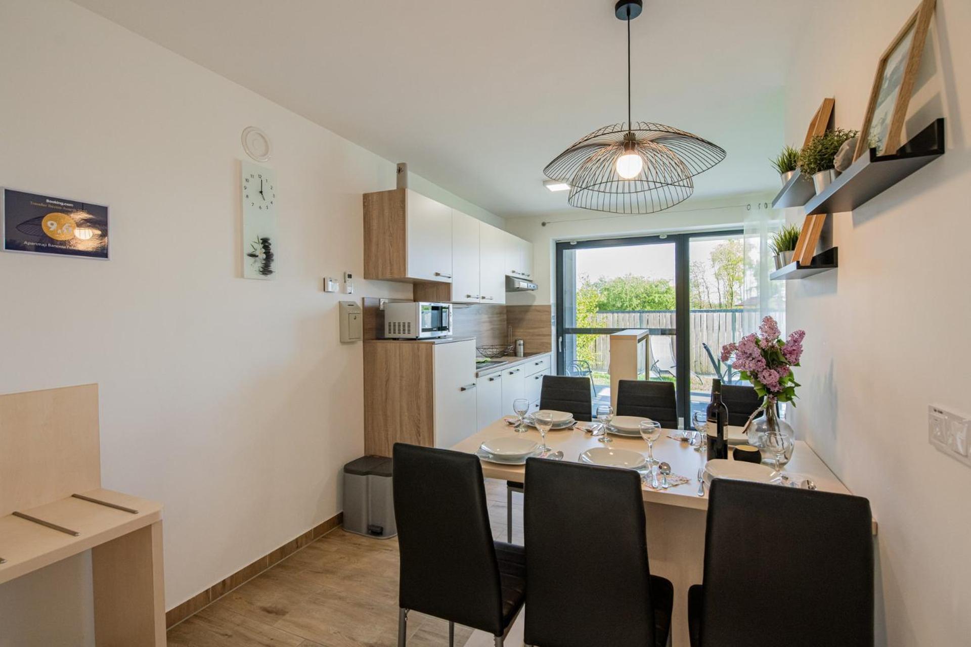 Apartmaji Banonia " Poletni Vetrc " Бановци Экстерьер фото
